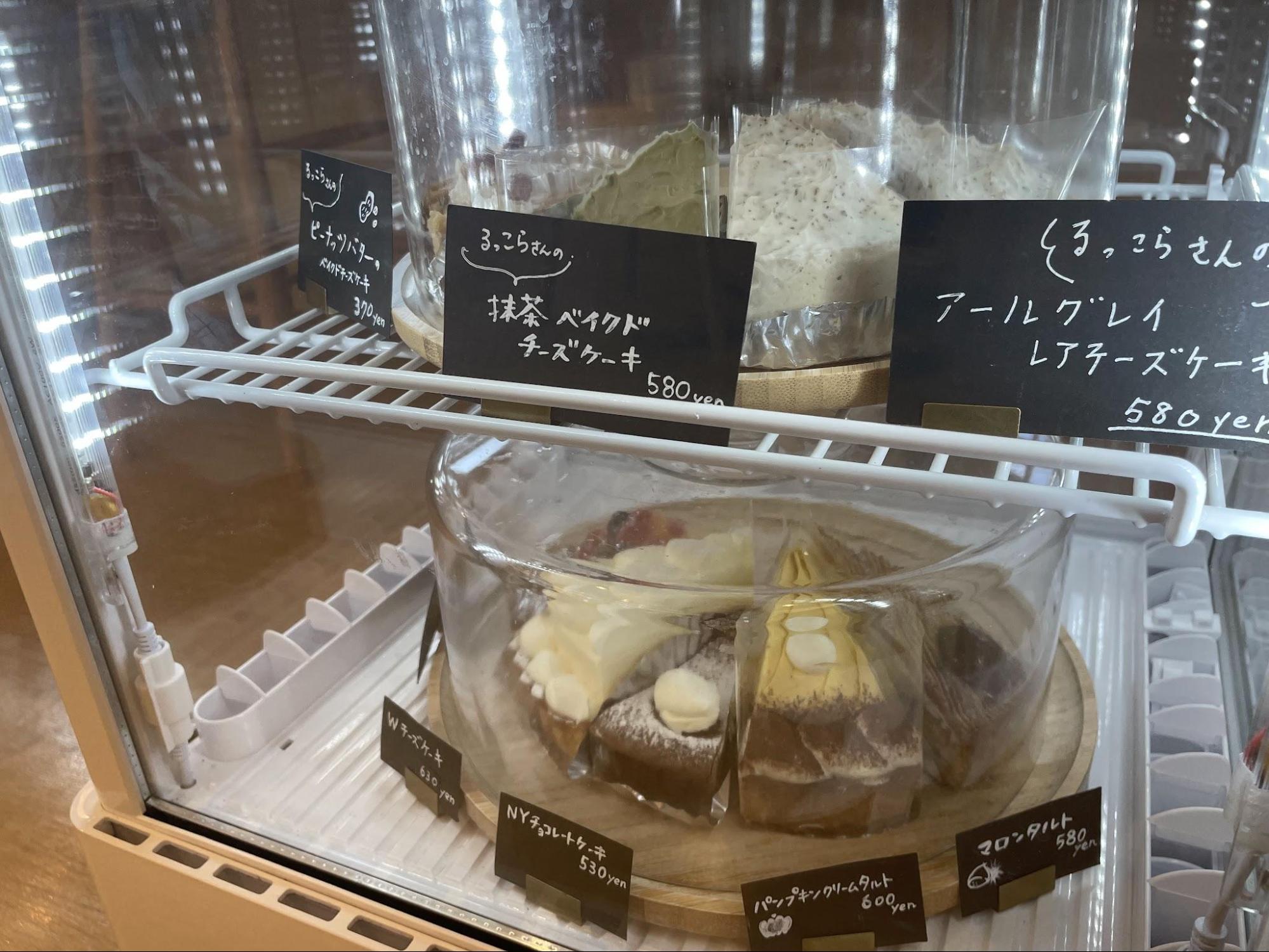 ケーキとドリンク